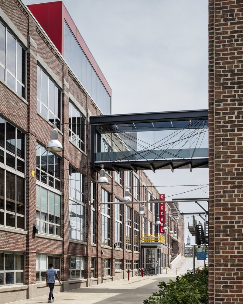 LEVER » Projects » Global Apparel Headquarters